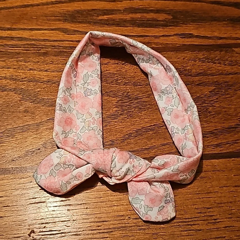 8 Headbands Size 0-6 Months